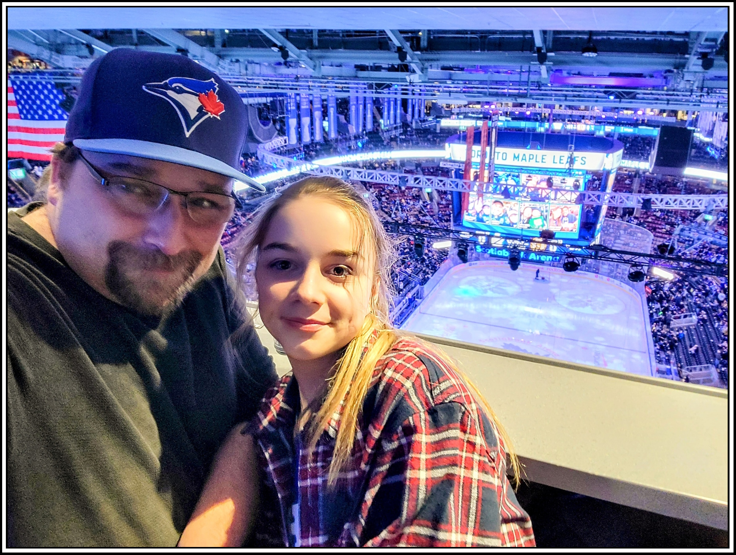 POD Hockey Game with Violet Geek with Kids